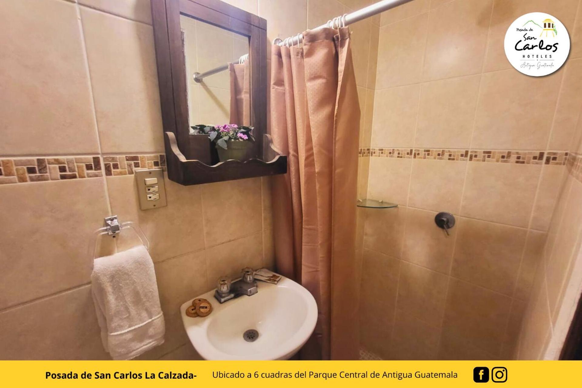 Posada De San Carlos La Calzada Antigua ภายนอก รูปภาพ